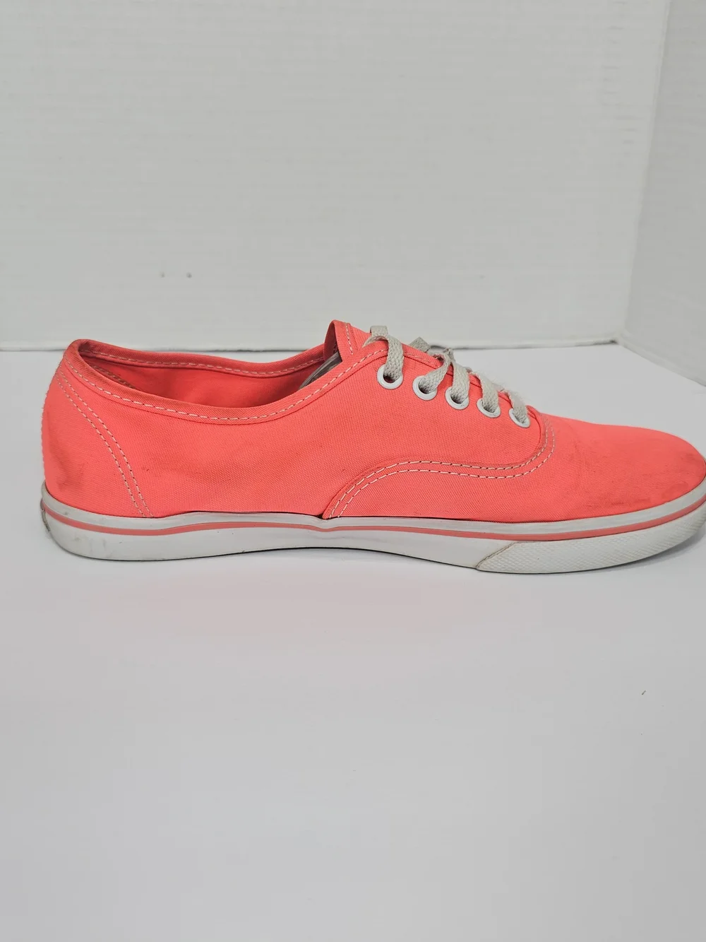 Vans classic low